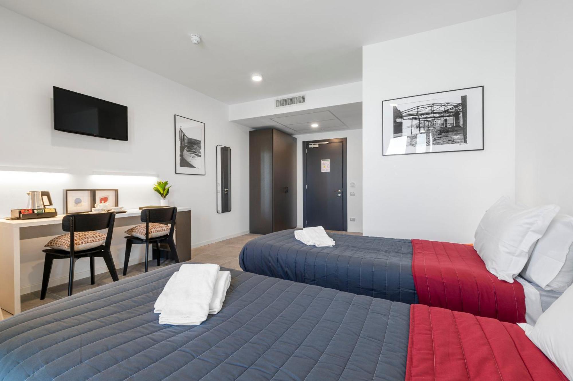 Standard Twin Room